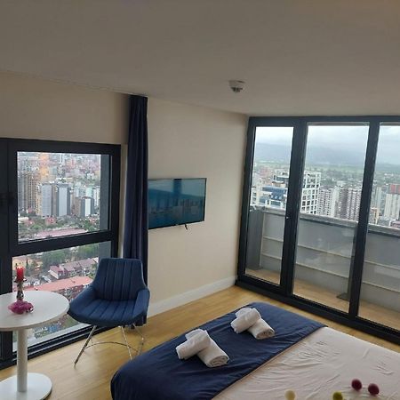 Apart-Hotel Orbi City 巴统 外观 照片