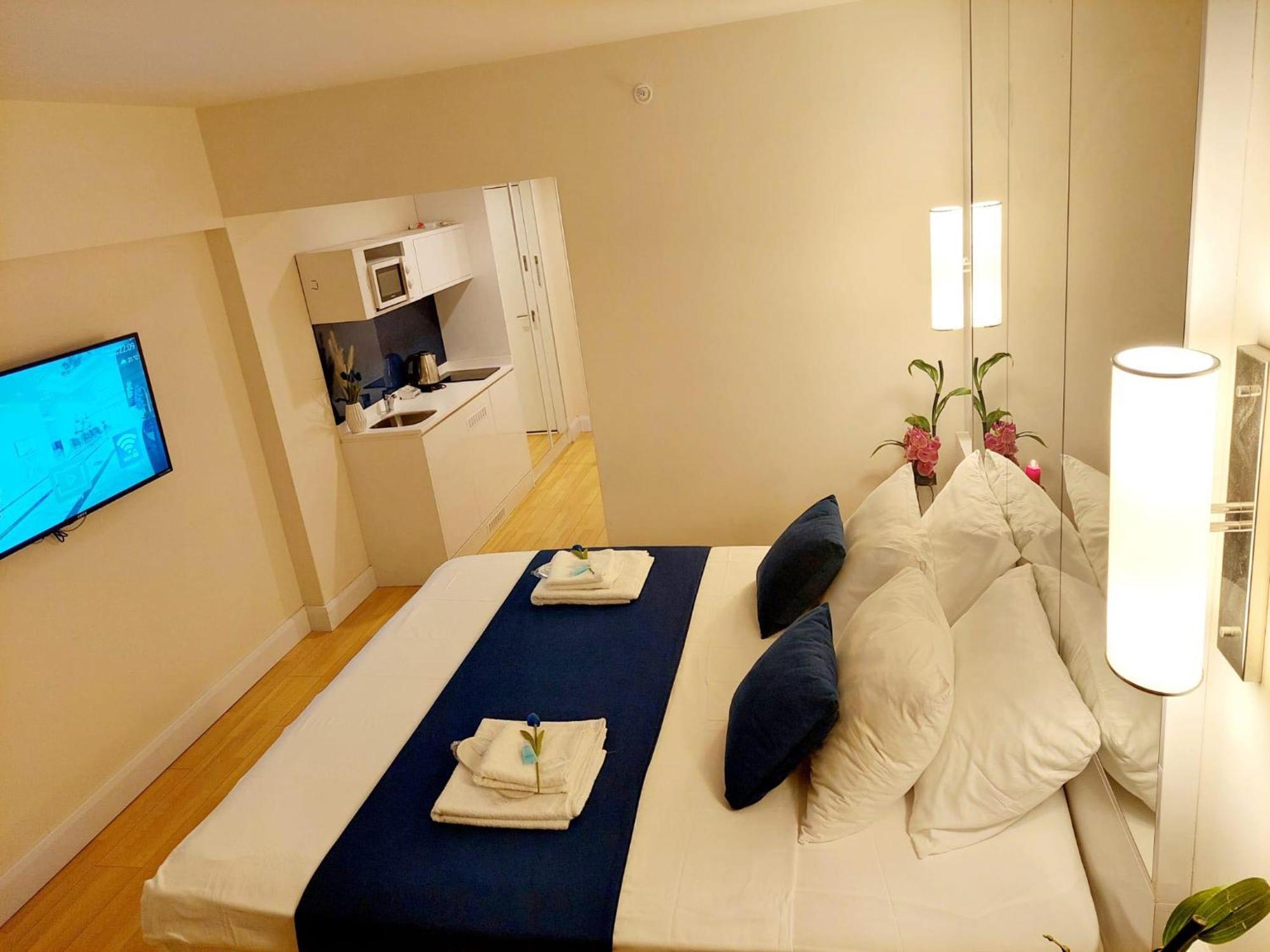 Apart-Hotel Orbi City 巴统 外观 照片