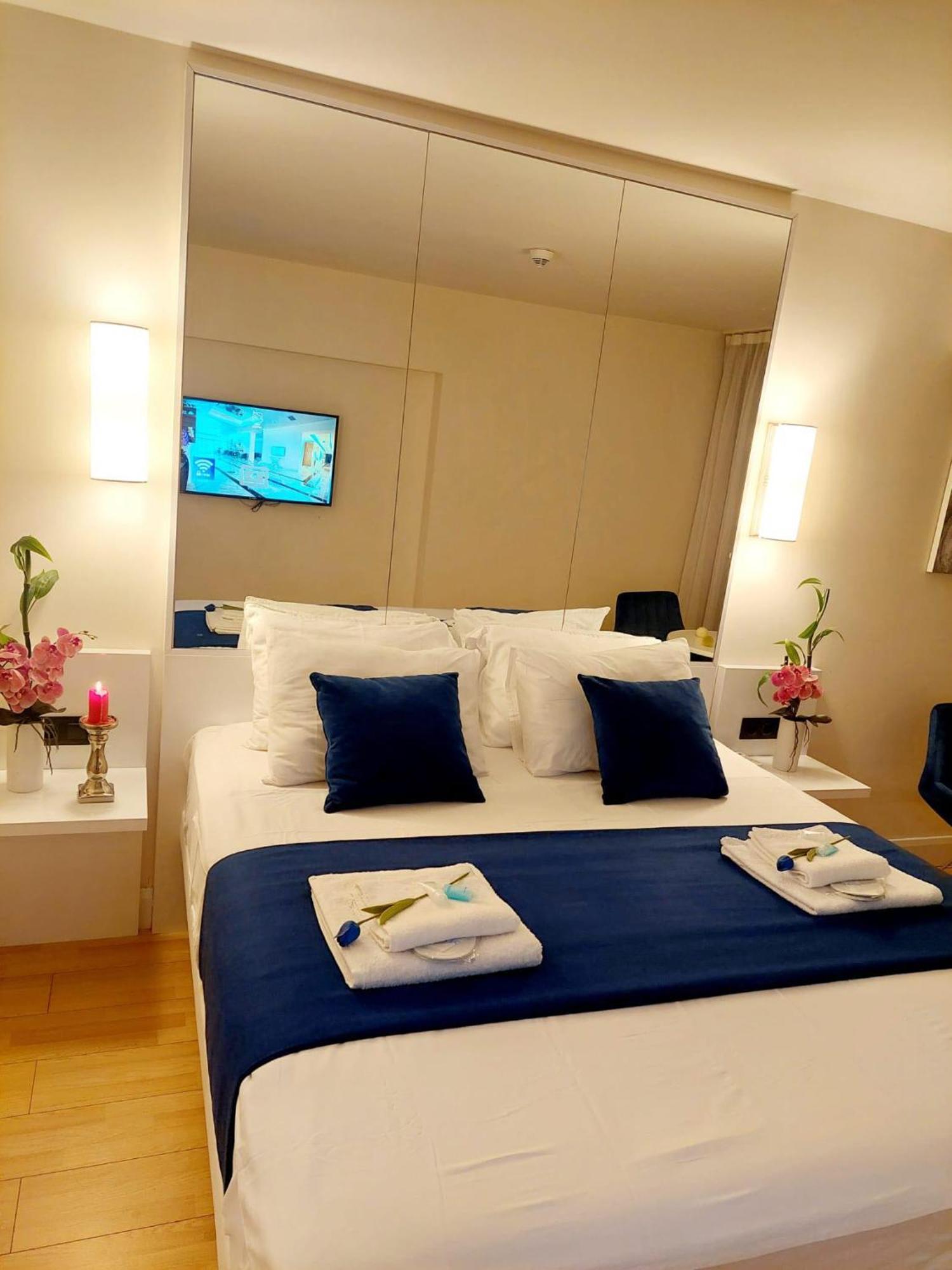 Apart-Hotel Orbi City 巴统 外观 照片