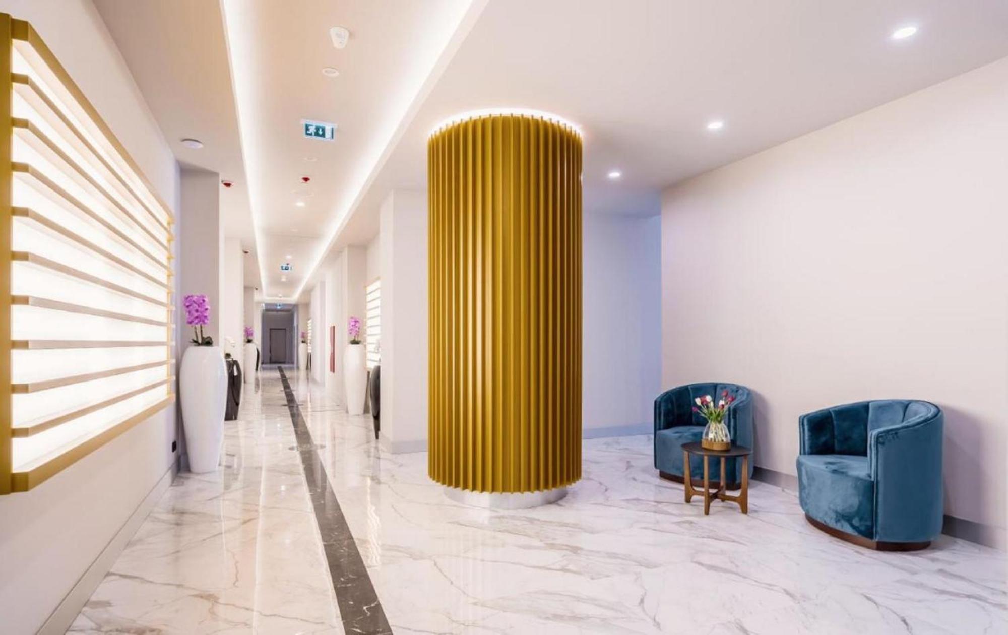 Apart-Hotel Orbi City 巴统 外观 照片