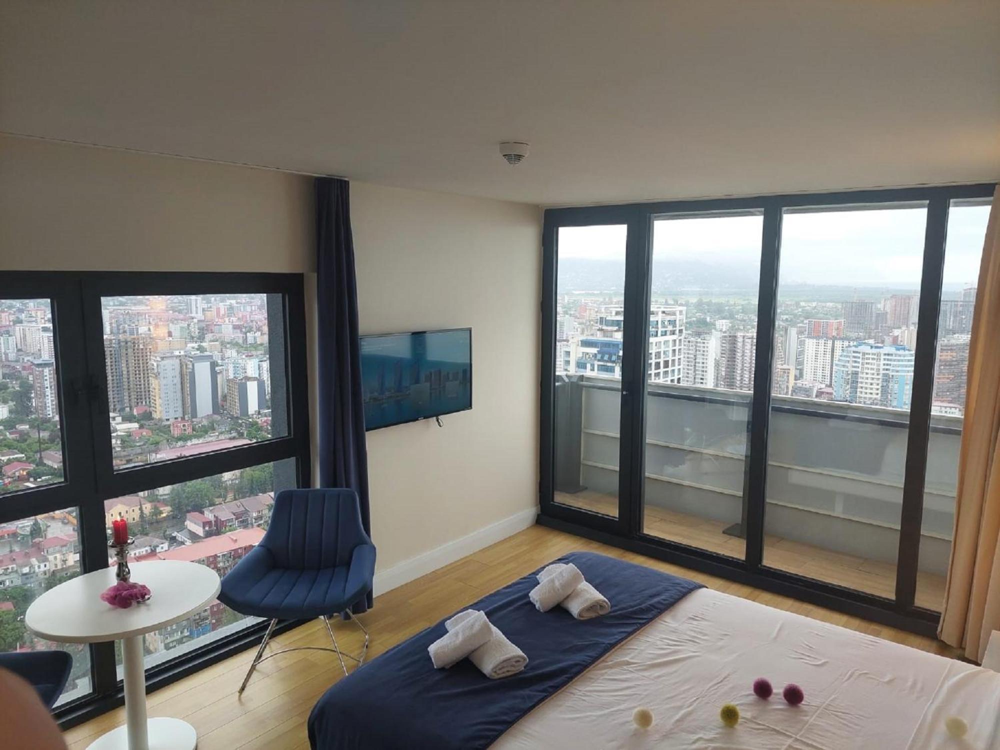 Apart-Hotel Orbi City 巴统 外观 照片